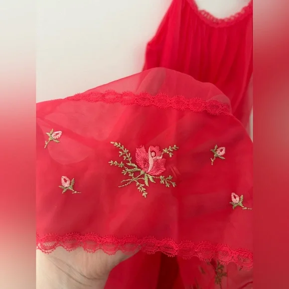 Vintage 1960’s Vanity Fair Floral Embroidered Babydoll Nightgown Red Size XS - Picture 2 of 14